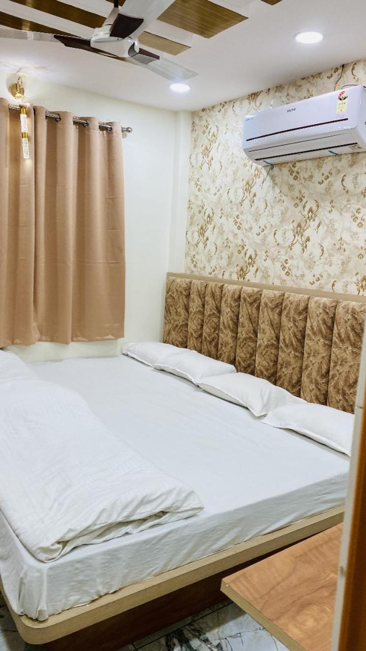Hotel Malay Inn Ujjain Eksteriør bilde