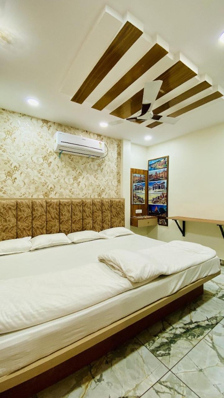Hotel Malay Inn Ujjain Eksteriør bilde