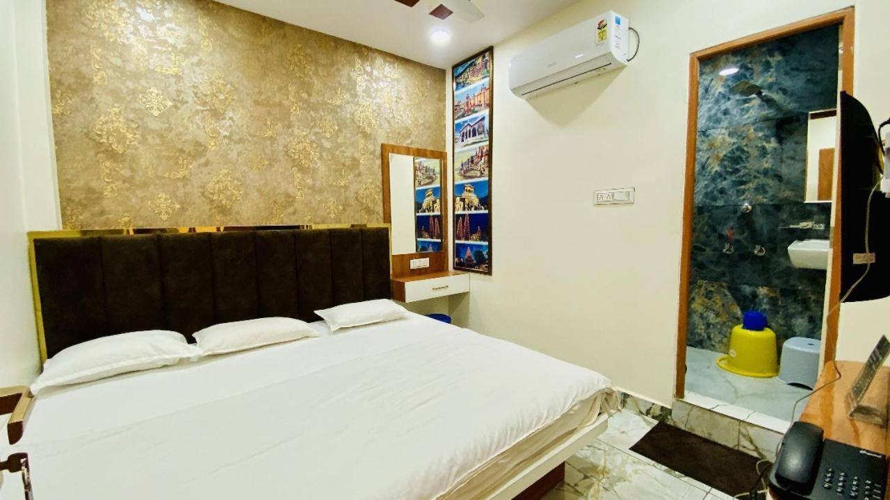 Hotel Malay Inn Ujjain Eksteriør bilde