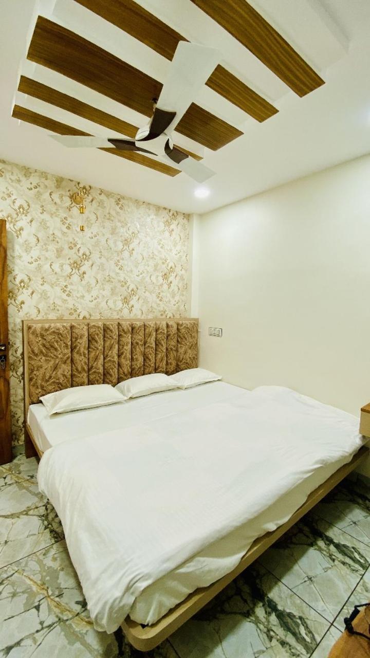 Hotel Malay Inn Ujjain Eksteriør bilde