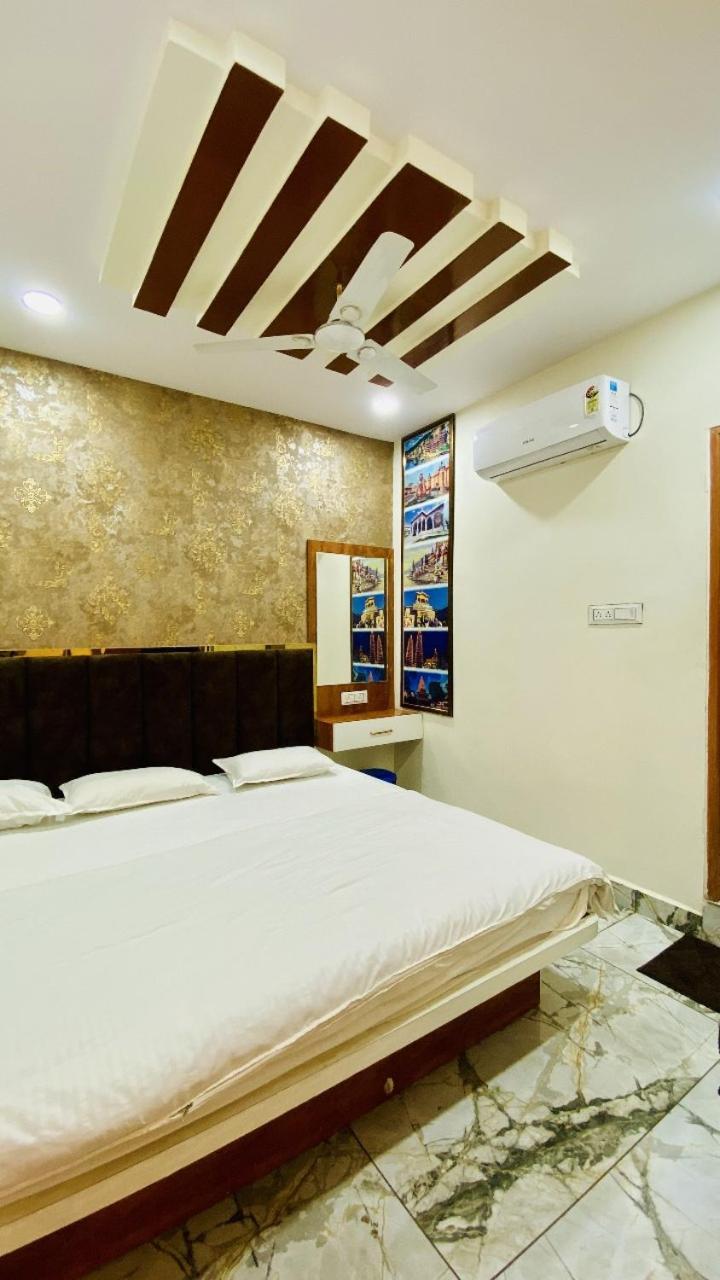 Hotel Malay Inn Ujjain Eksteriør bilde