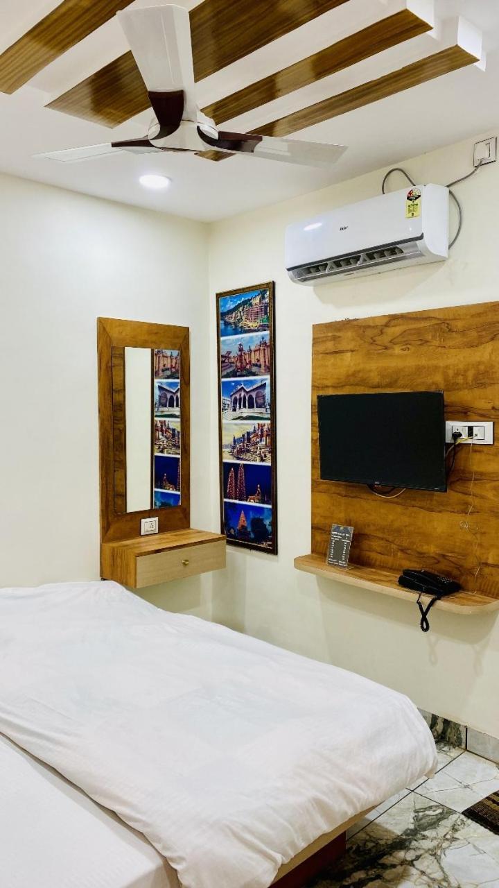 Hotel Malay Inn Ujjain Eksteriør bilde