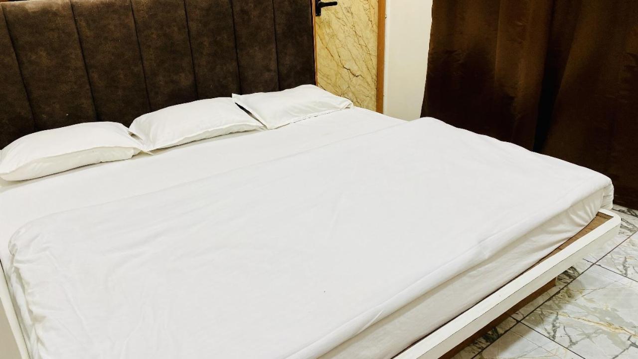 Hotel Malay Inn Ujjain Eksteriør bilde
