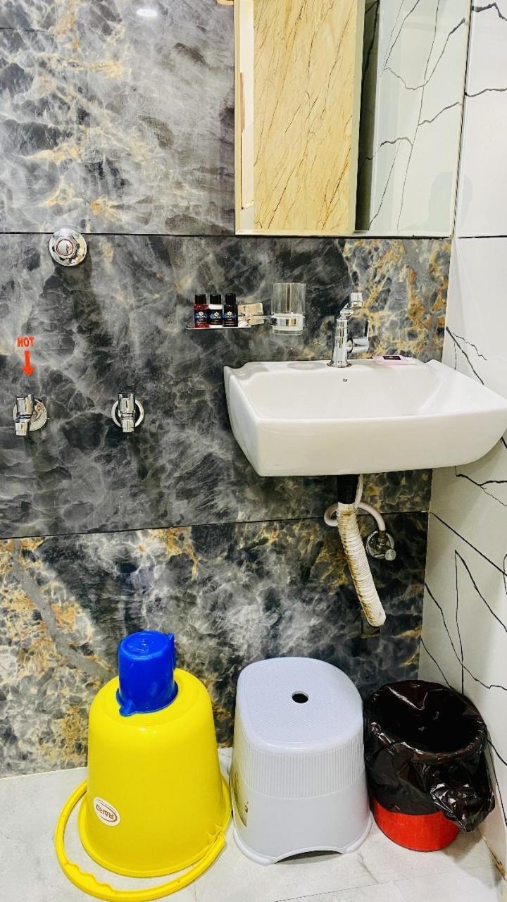 Hotel Malay Inn Ujjain Eksteriør bilde